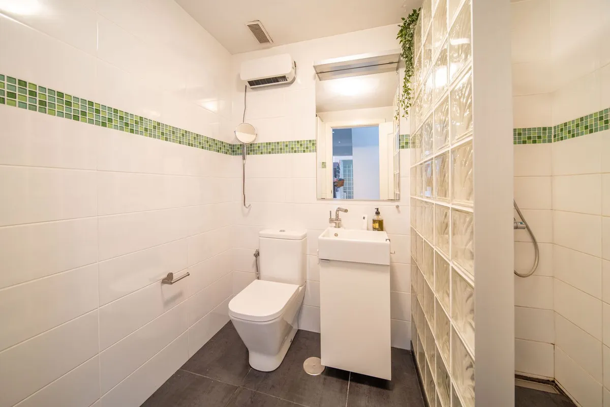 0213ef8b-4286-49e4-8ea0-8c1800e652e8