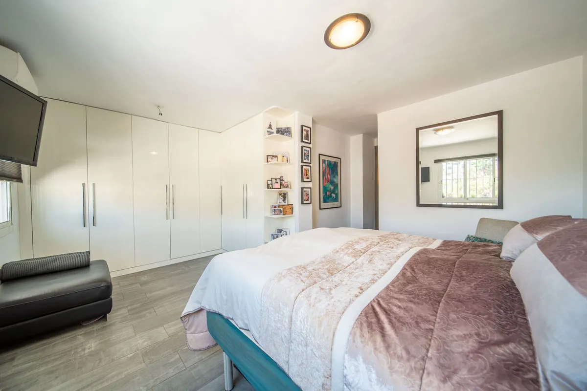 326b9091-b716-42af-bdd6-e5141915332f