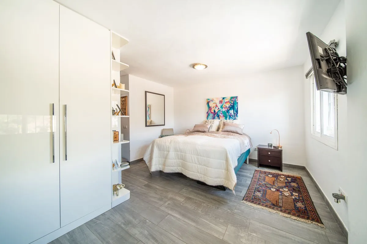 64d26680-5aee-4847-95a3-7a52c1cc7150