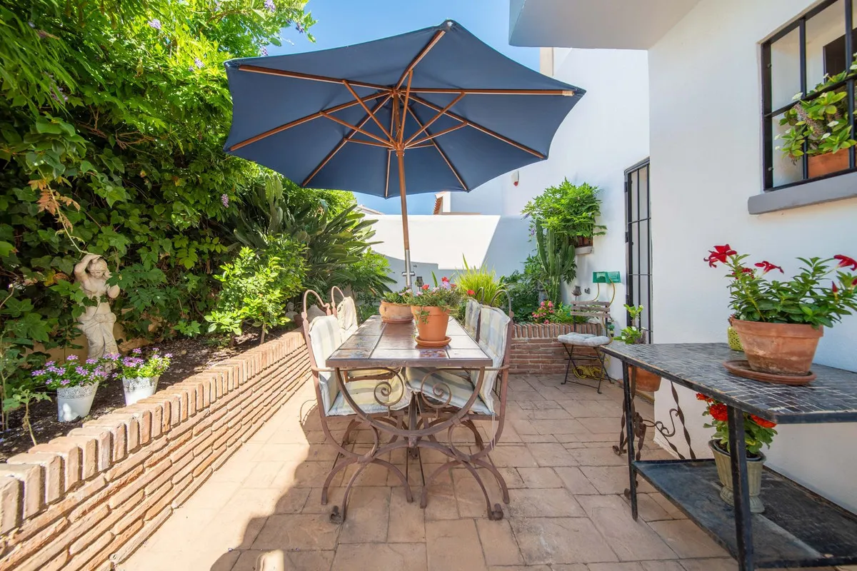 f13497af-bc77-499e-a721-4d4bf0f614e1