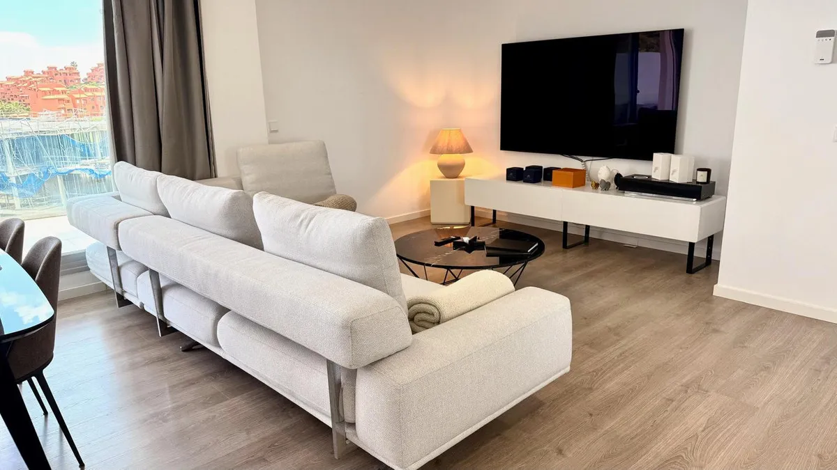 1e97aec1-9998-4fb5-978e-e09d3cbacd28