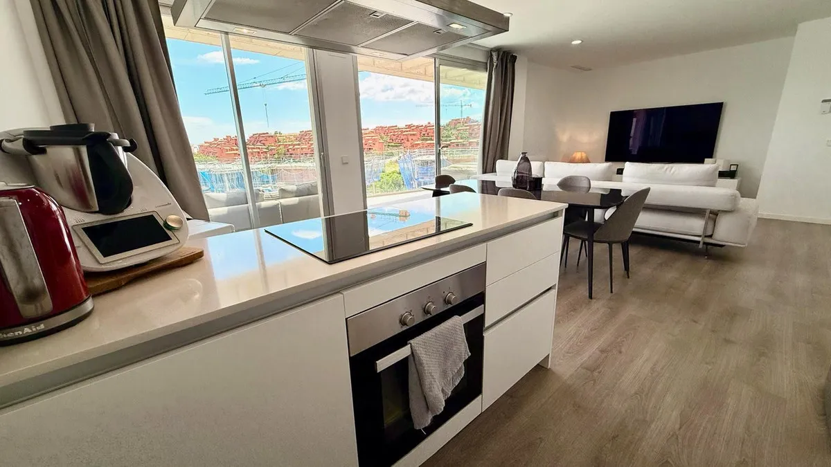 b9b55df0-811f-40d0-959e-65dadb11a9dd