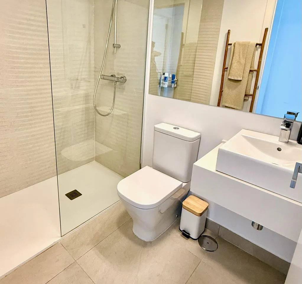 f0dc18d3-2b79-4ec3-a6b1-02bde86a0b9c