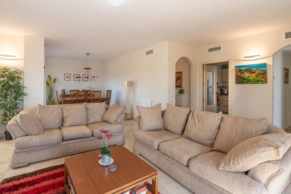 07484768-d9ce-48a9-8283-c4c887343f9f