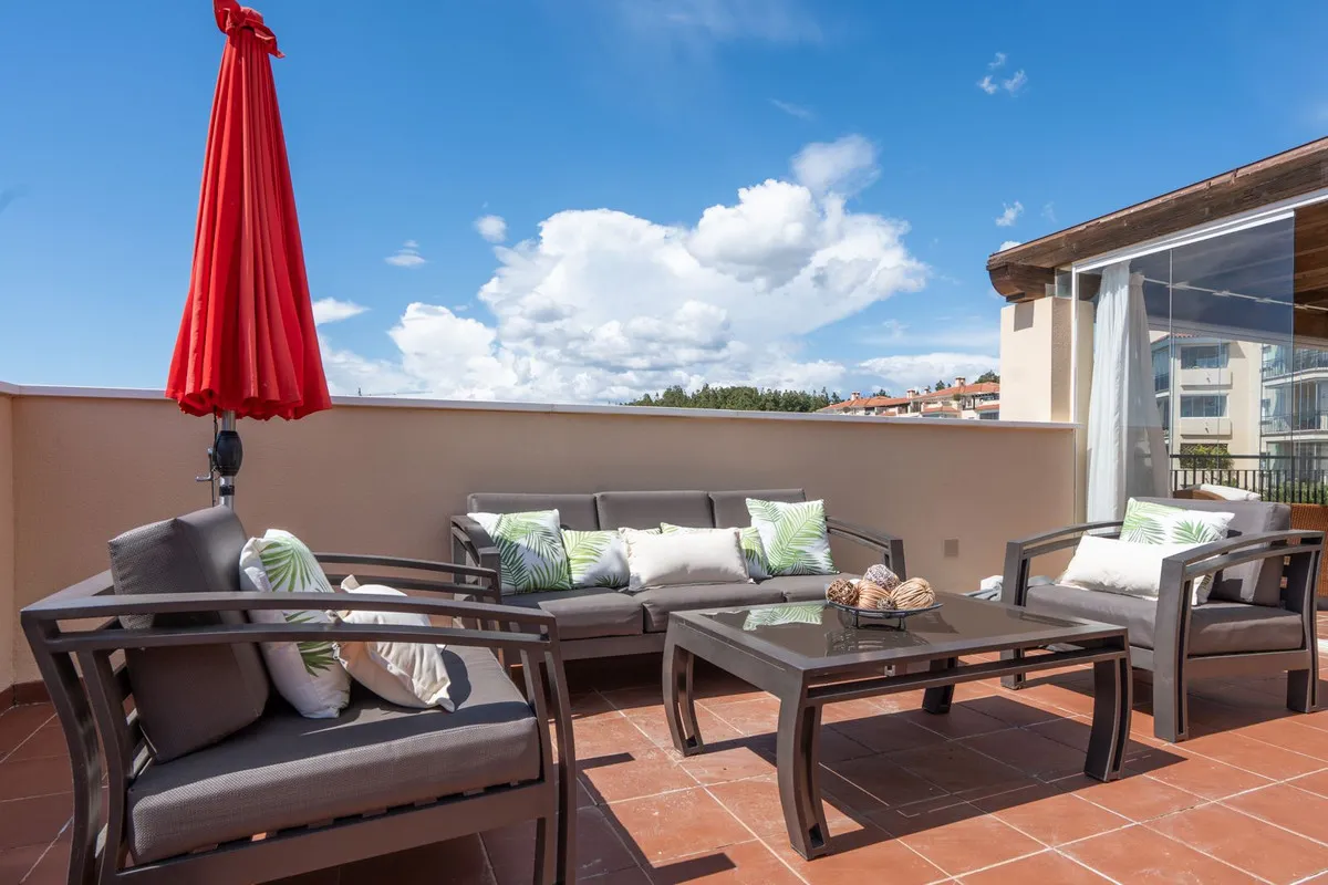 aa79ca7e-357b-40d2-8f86-4775e8c4f4d7