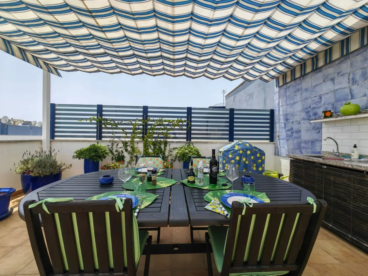 33b4c233-0213-470b-b89c-45289f1c1803