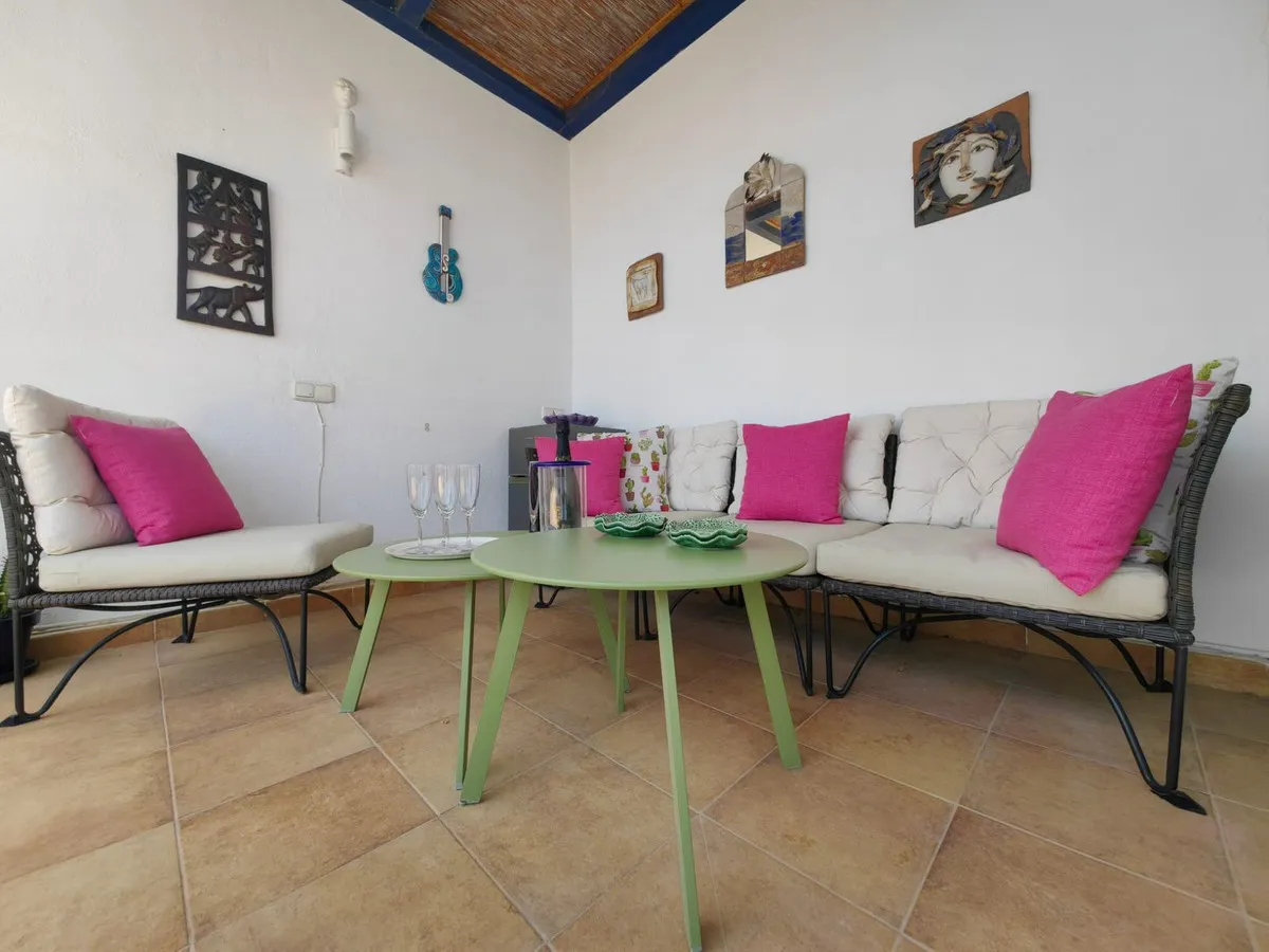 3d2899a5-dff8-403c-bd47-5d6921690029