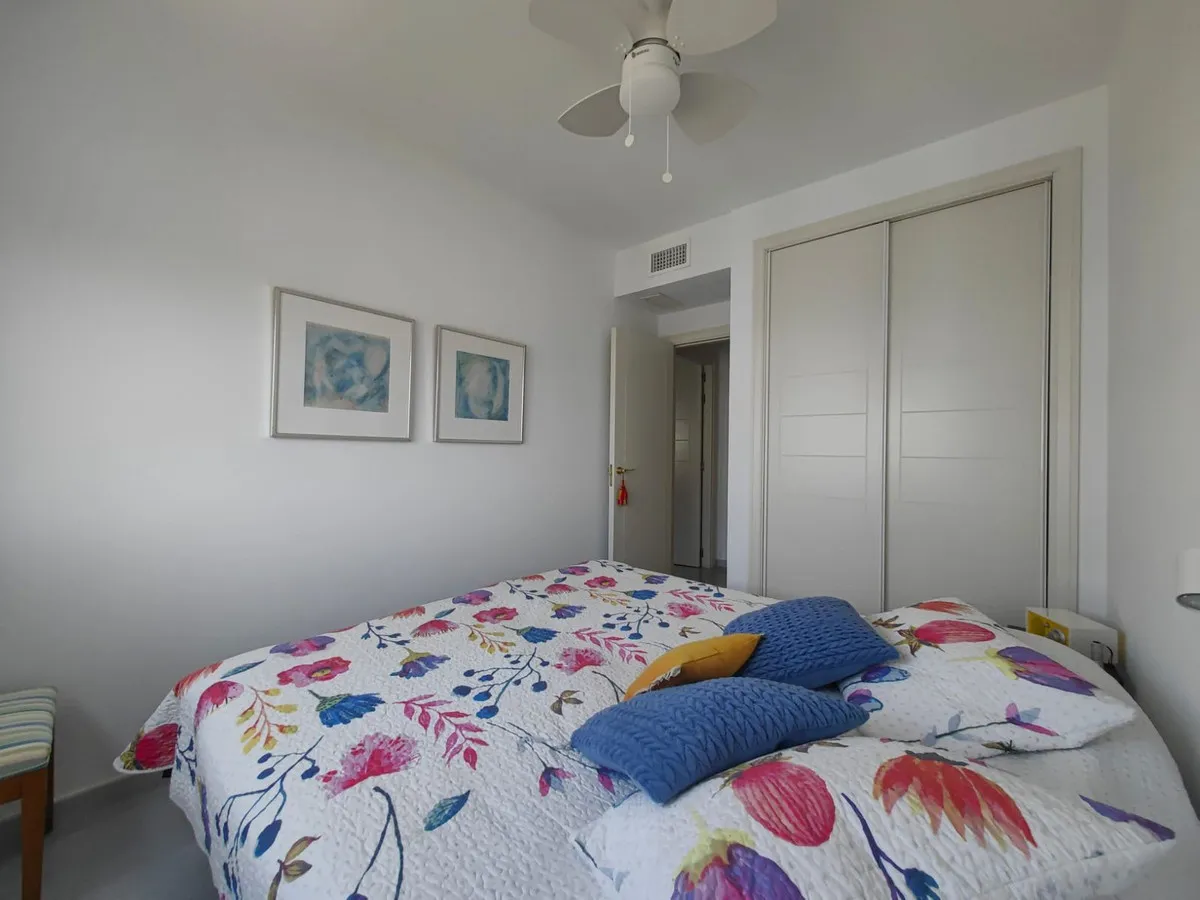 578a80f1-63e3-4afa-8339-f19d09d1d271