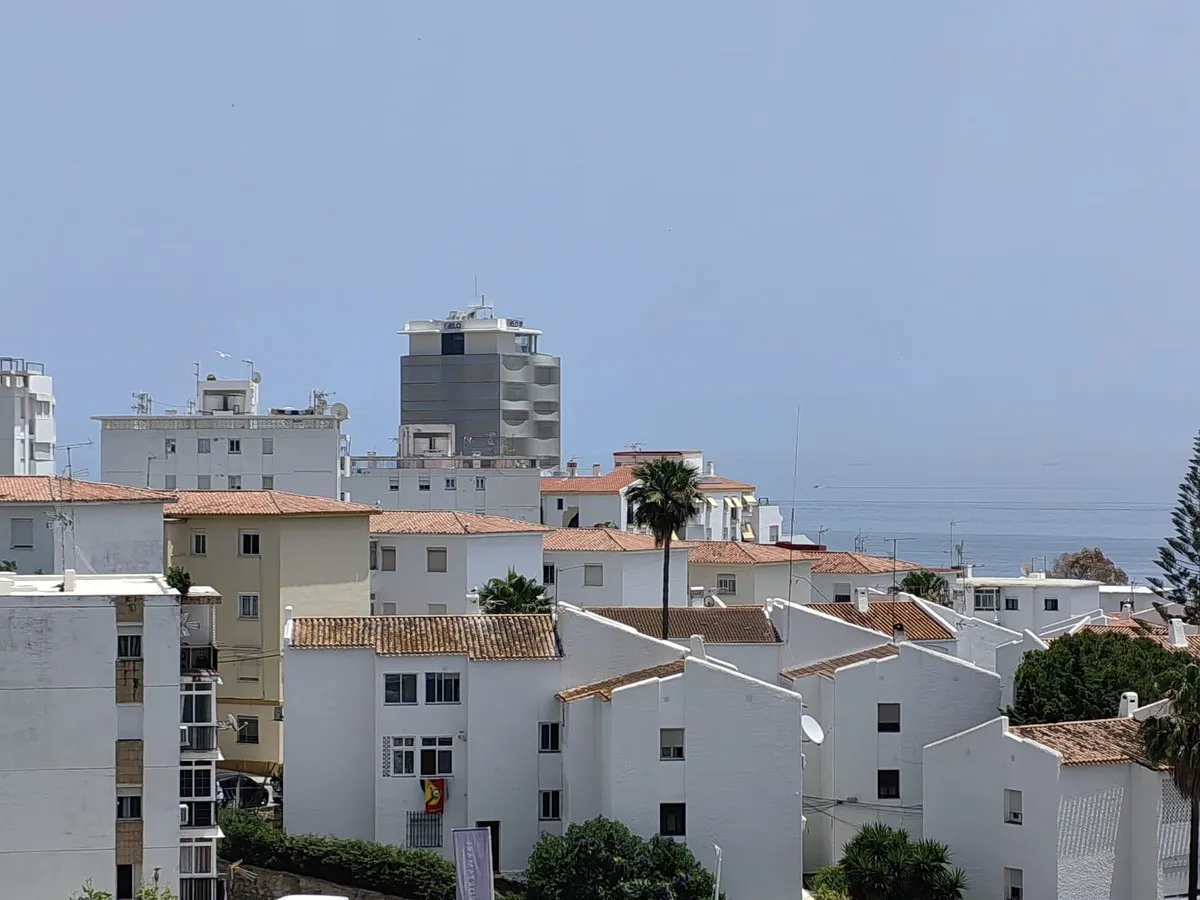 aeac332e-25ef-4894-b44d-b8b6db35273f