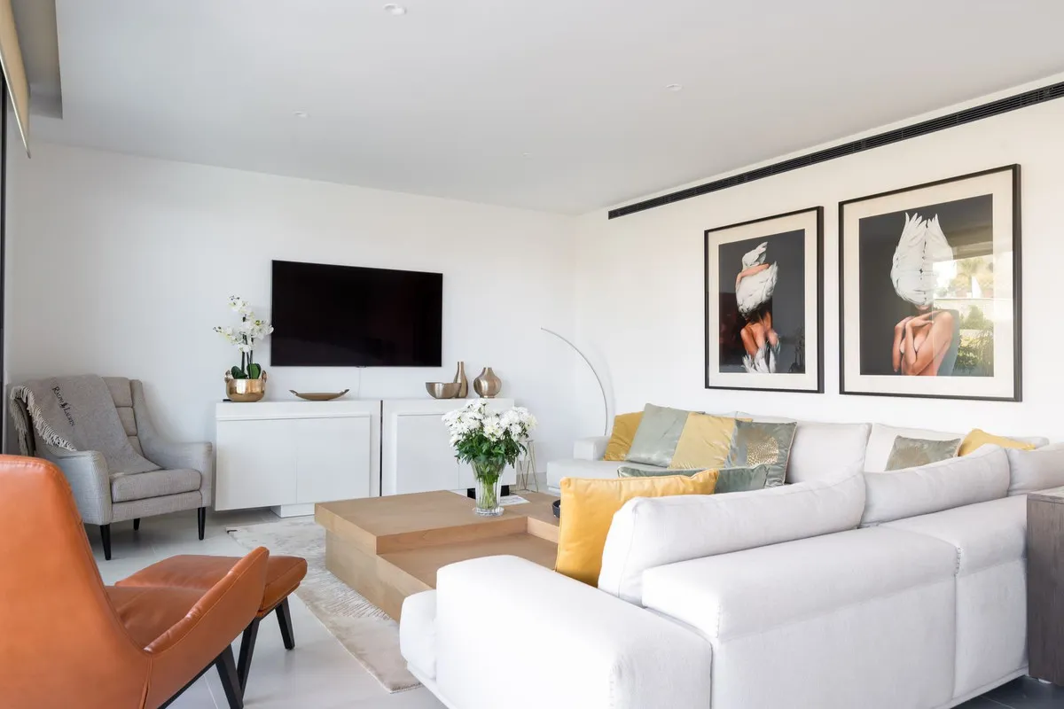 b355ec51-c6dc-4d75-81d4-564de0d59097