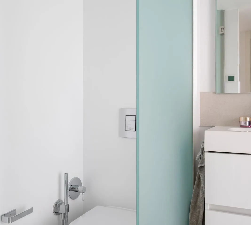 f8baf4ff-86ce-4795-815c-376caa8d794a