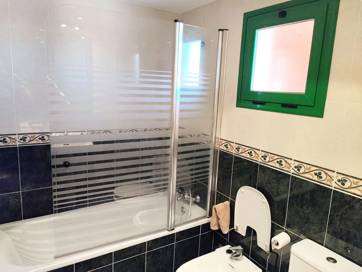 4db18a55-ca99-4b0f-aa03-9d7a5075123f