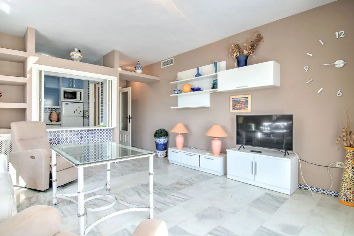 08354b40-bb9d-4b2a-9e33-d75f994b4868