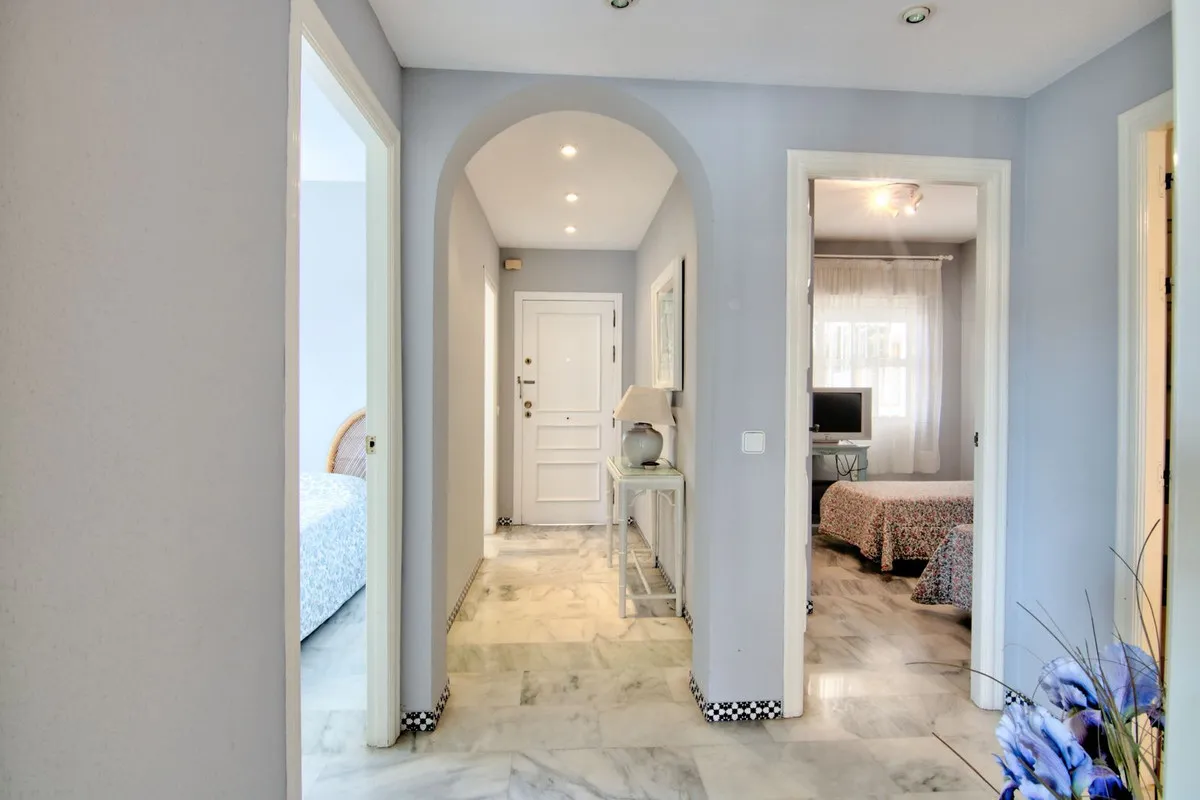 1c8796dd-456a-443a-b464-3b894556809f