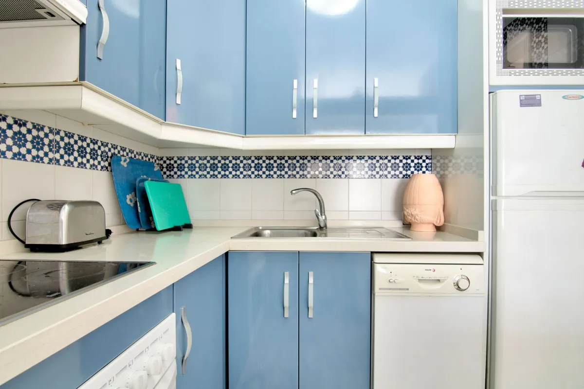 6949fbb7-7fa8-4011-a2c8-1543de019fcf