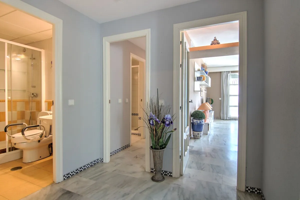 828112b4-eaaf-4be0-bb2b-b1d16837c00c