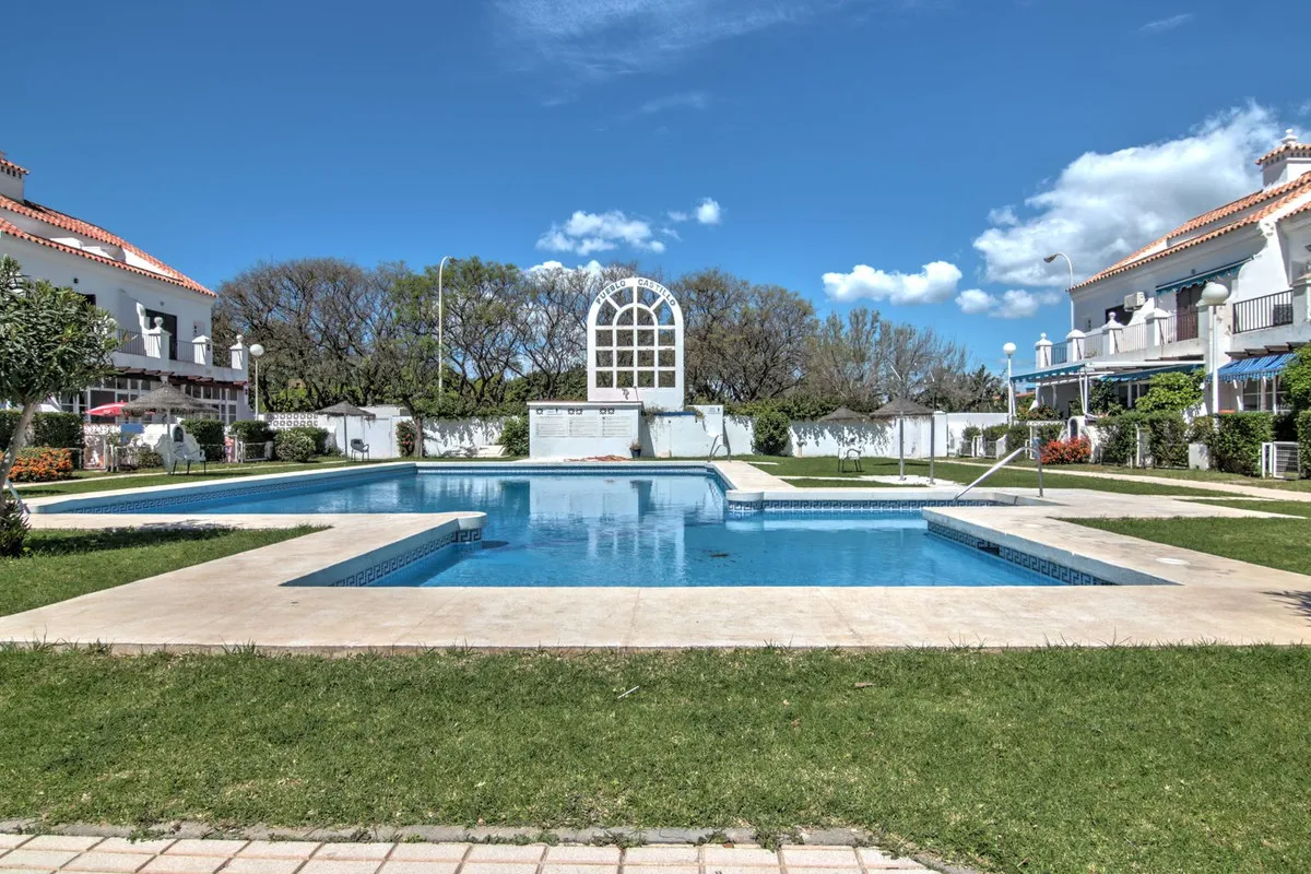 c24ad0dd-d2fa-47d8-848c-01effbfe116e