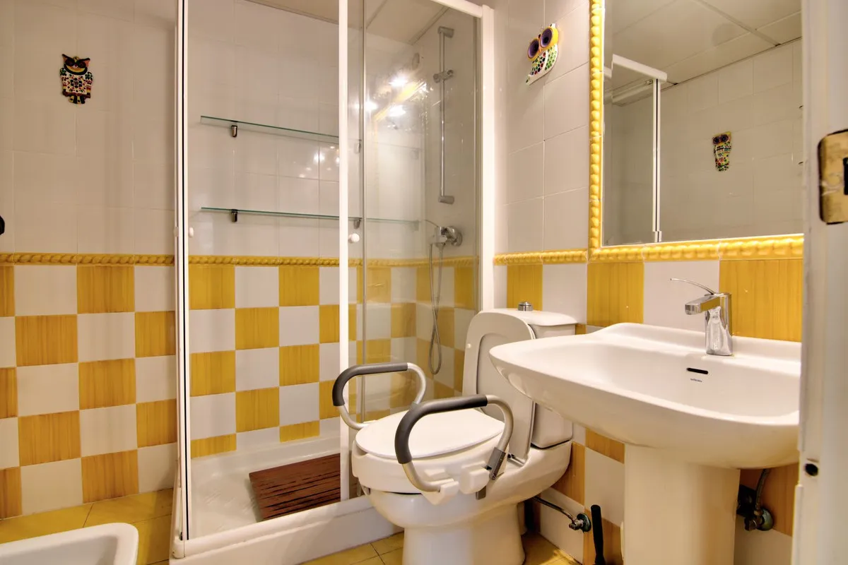 d45aba3e-f016-4afe-bae9-ec464bebc438