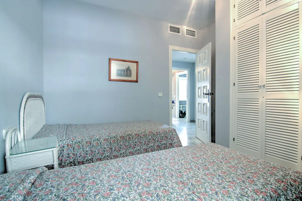 e7f003f0-f0df-4ed8-b9bf-1af9467c273c