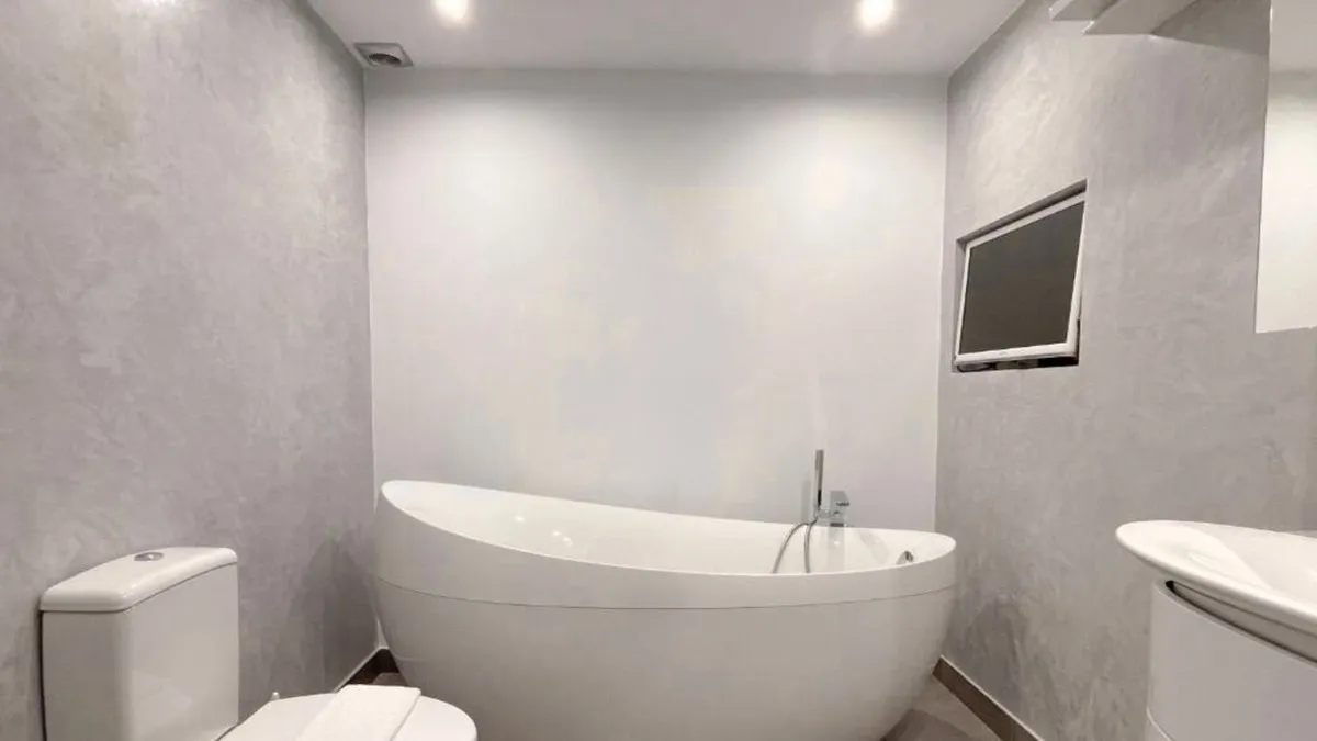 19055f3f-b76a-4061-9f26-13b6e5f3a48c