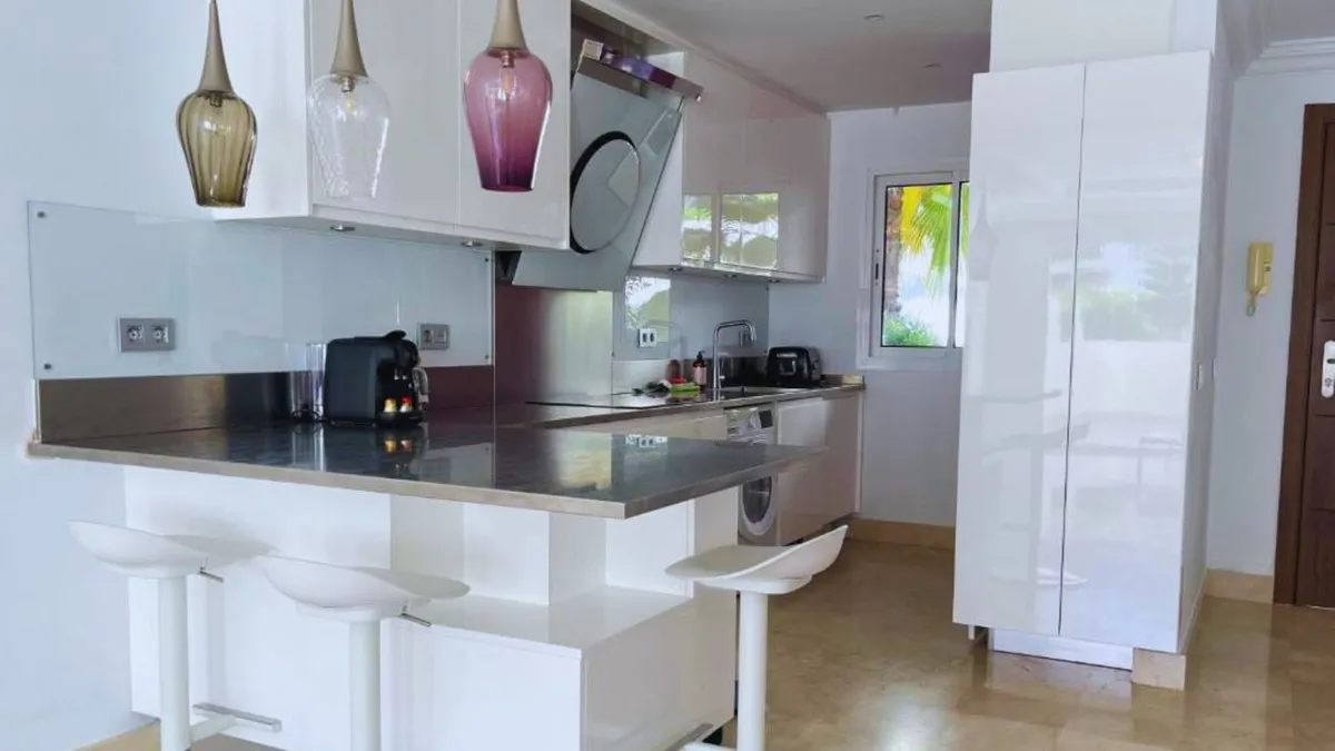 fe0ba371-77cc-44ce-b49c-c70ccad8756d