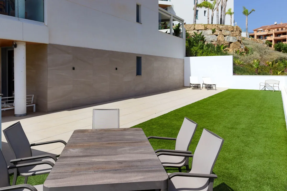 2f147a91-c253-4225-a03f-2a40079ecb21