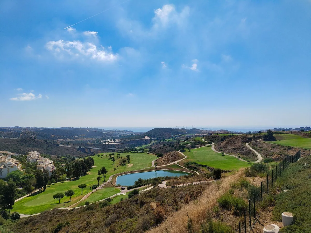 6fc3ecc1-c5d6-422e-8681-dd25b41cbe5f