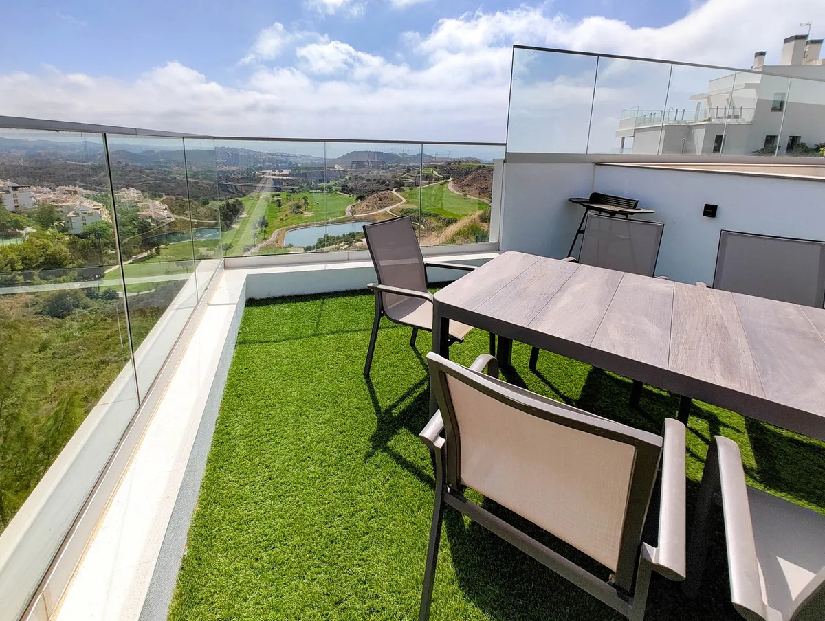 e9b8859a-05b2-4990-93d6-a45b6ed7aac2