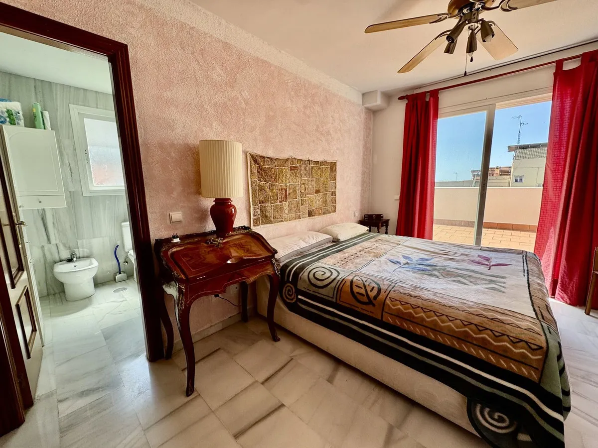 4cdeb872-8ca7-452c-9daf-c41186bbe317