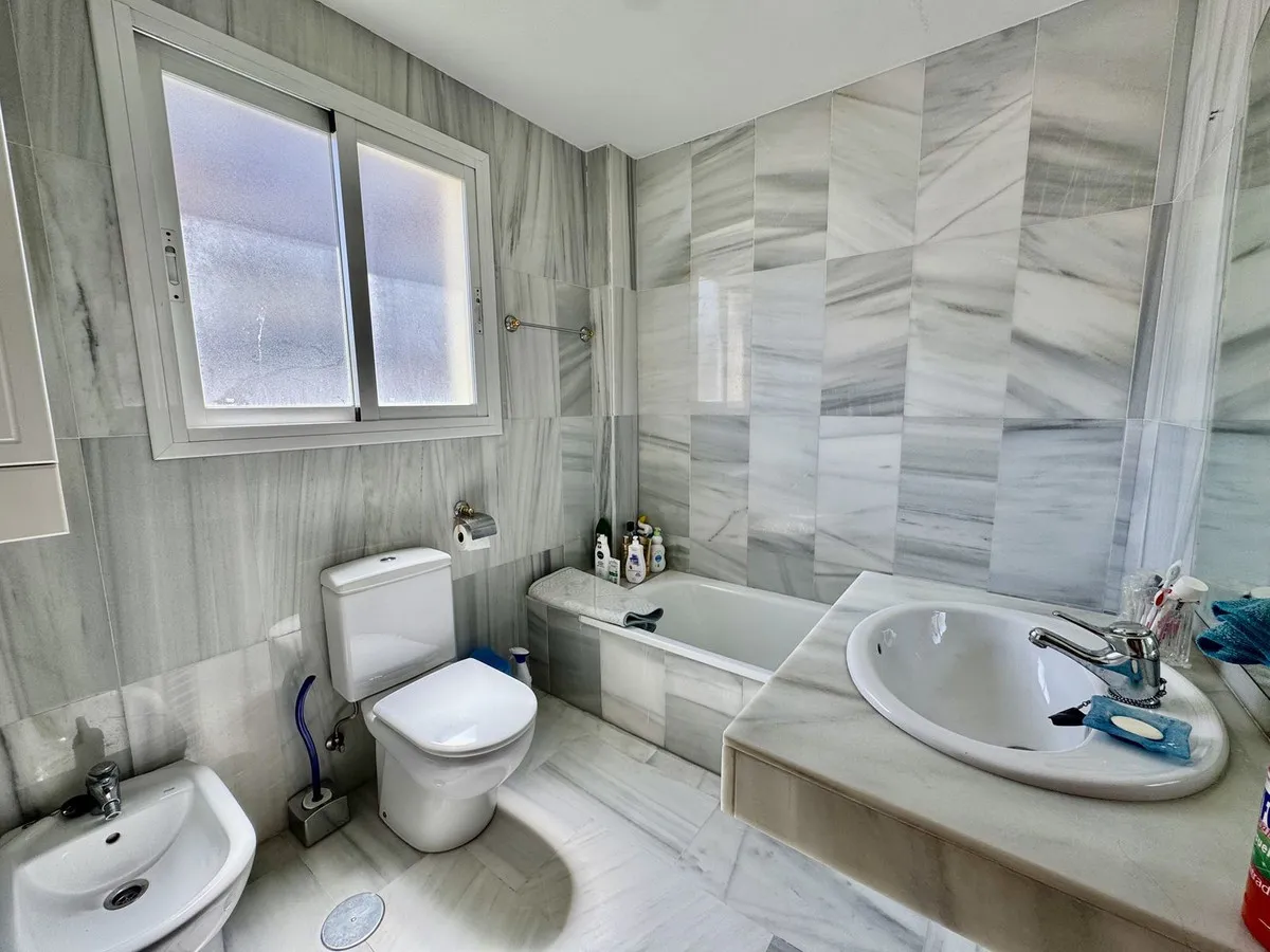 d1348ca9-04c4-46c2-966f-b95607a54444