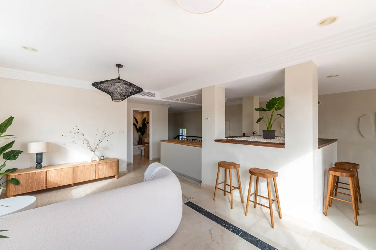 35ce7a88-20b9-4d26-bd93-f8afa96f0e11