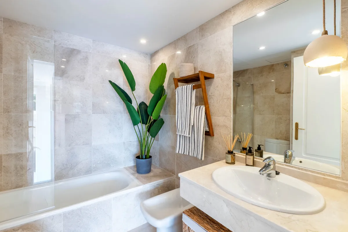 3e8c577d-4f6f-4e7a-82a2-b709bd1fb66a