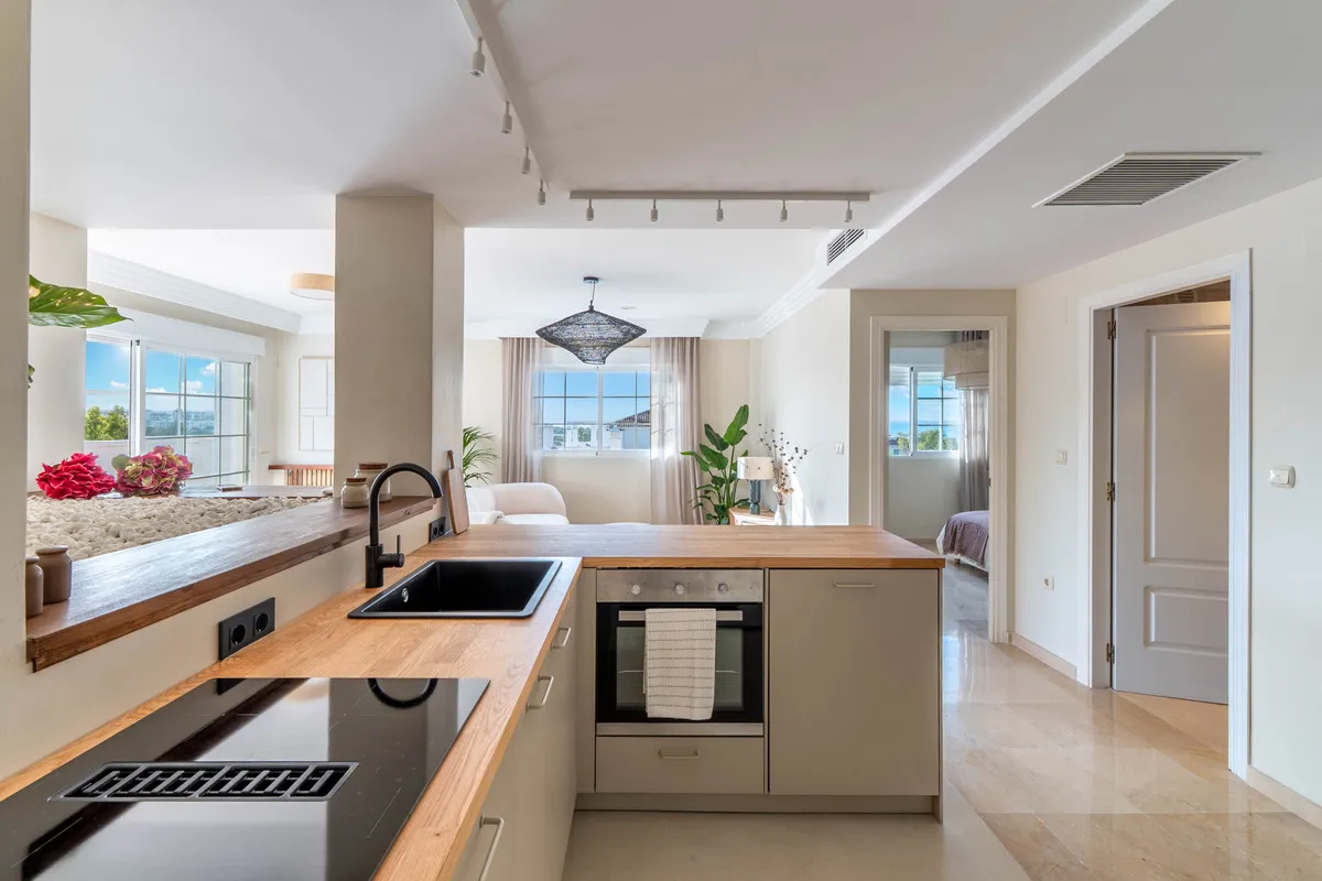 a6361a02-34e3-411d-b1ec-b41133f5e687