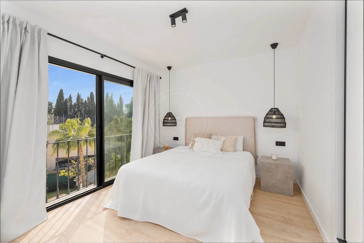 16ff0631-63b0-4752-9e19-1c0503eac578