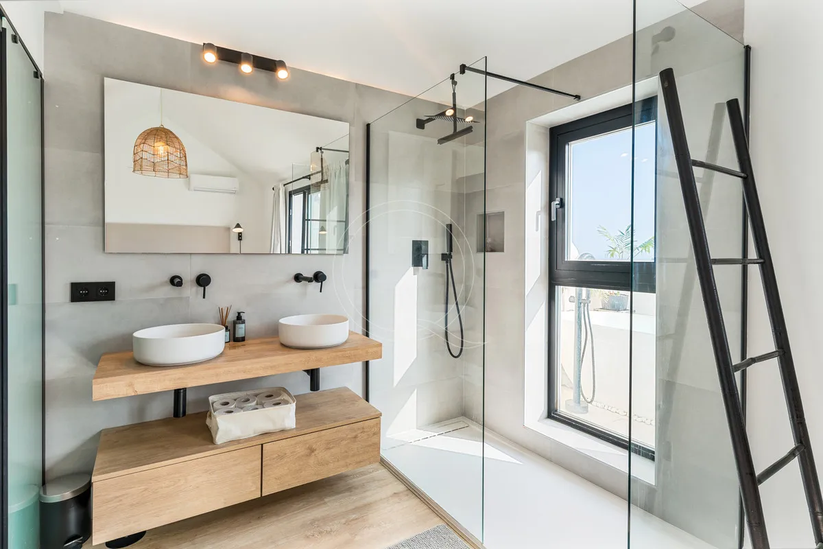 3b013525-3db8-4155-9d3e-0bbc28399e05