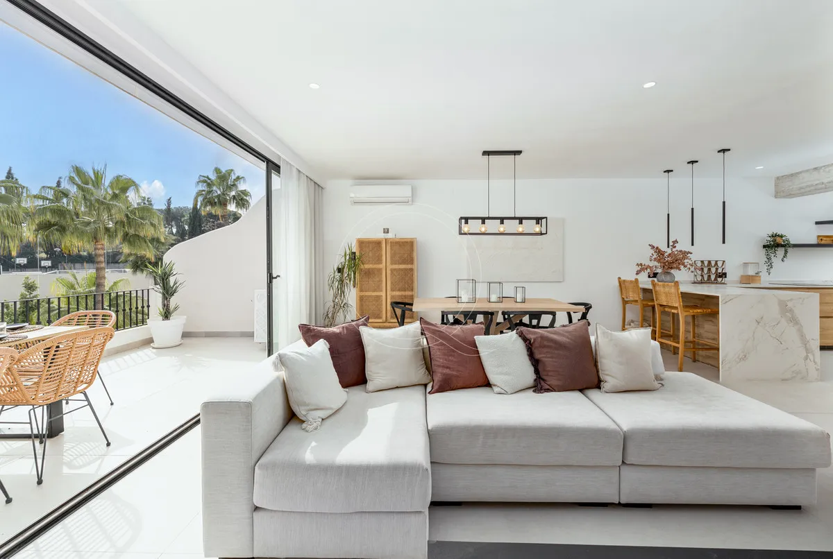 89044475-3b14-4aac-8f80-33edb84805fb