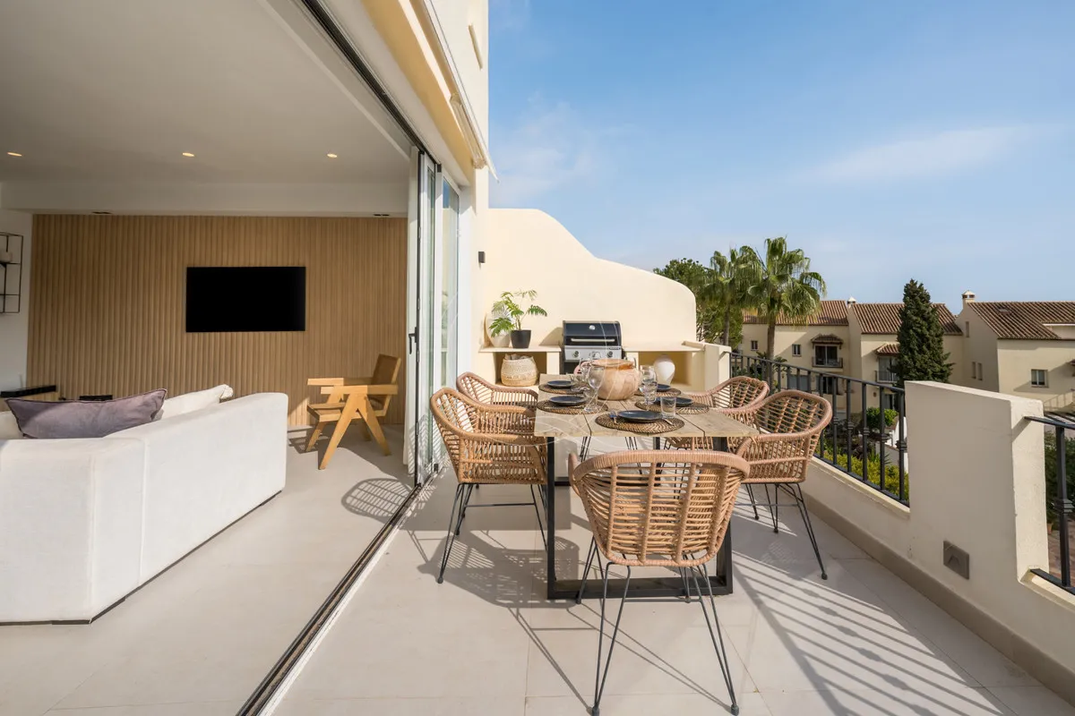 ac033954-547b-4483-8adc-b63a71f25764