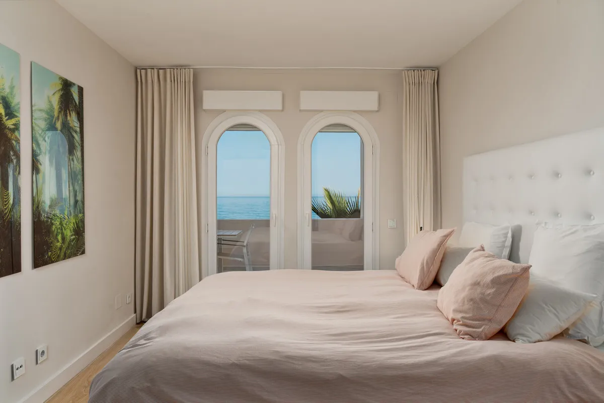 2c0bccf9-fd6f-4ddf-93dc-f194be17c279