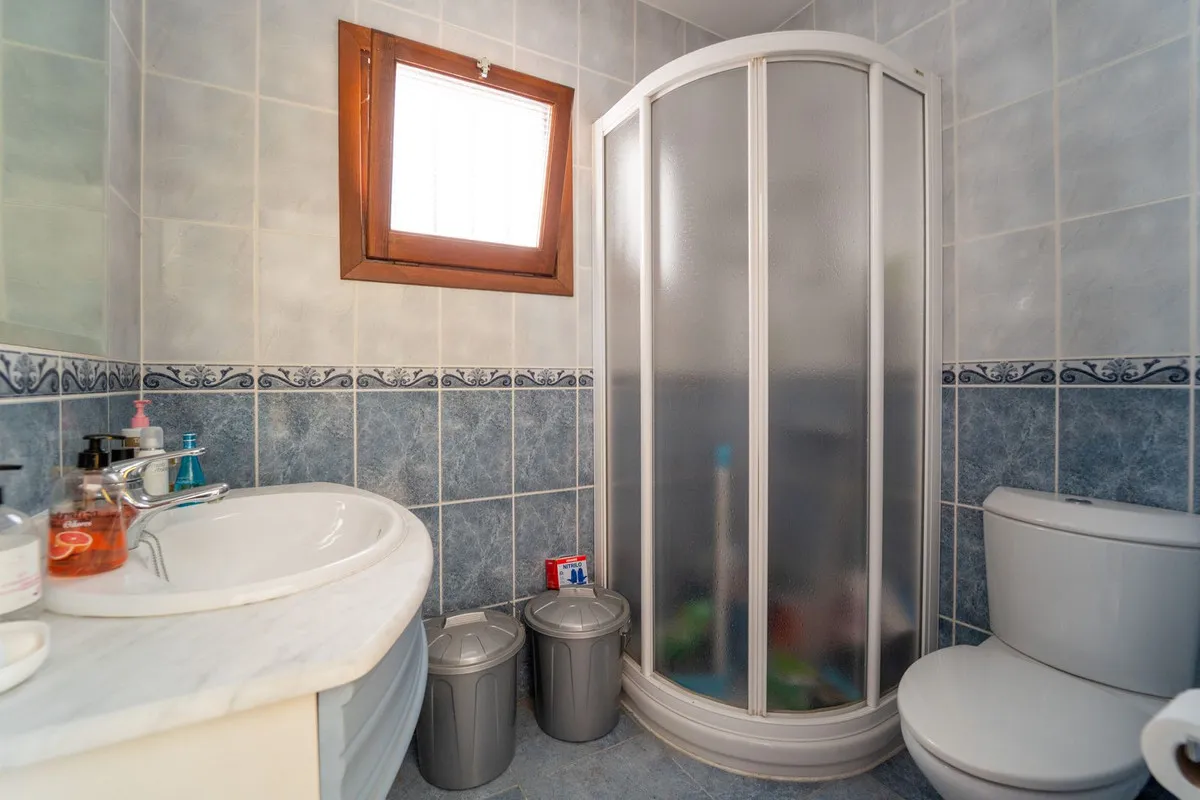 b5a7ed76-88d3-4ad3-a9cb-1d080786d4f3