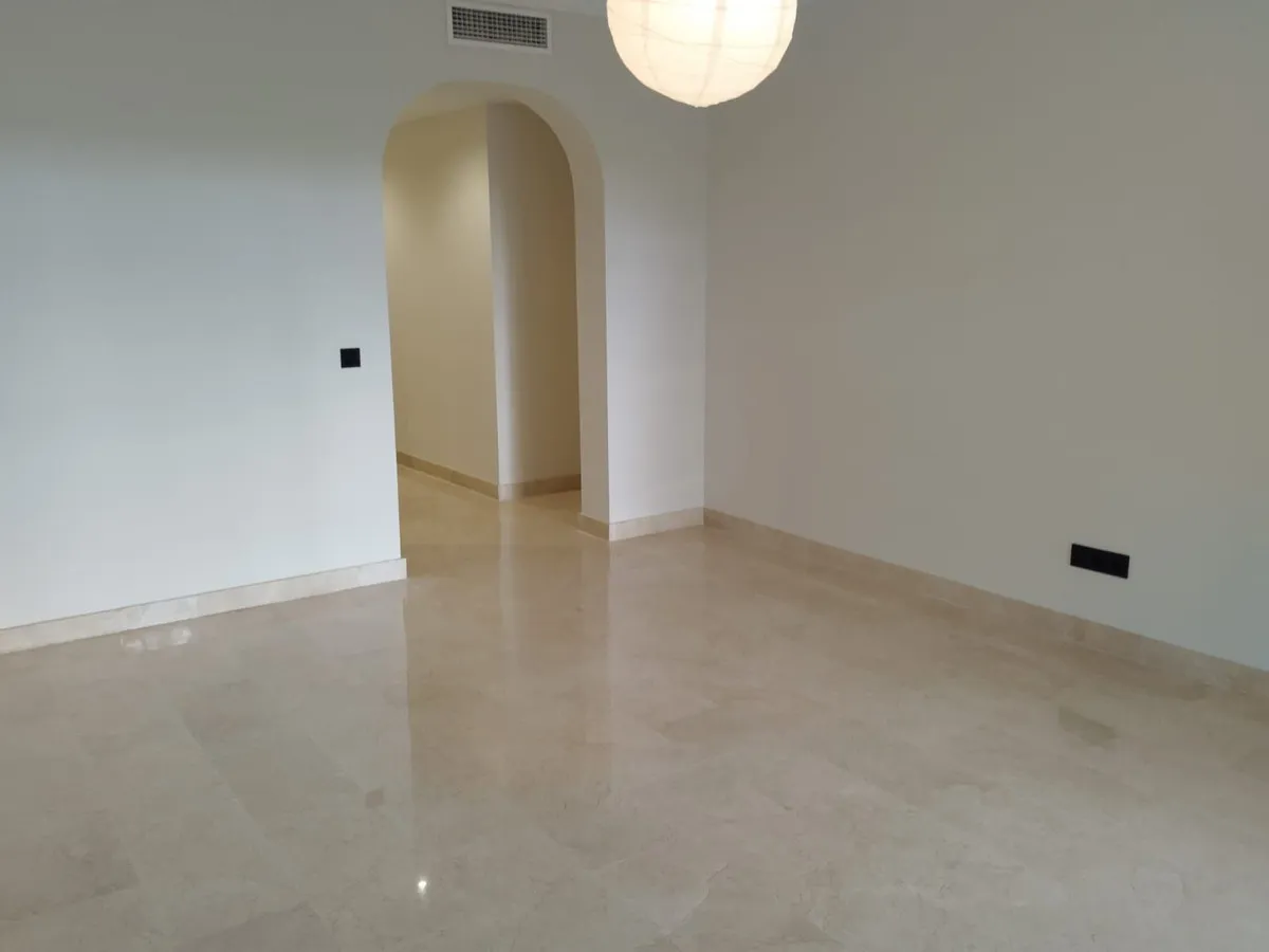 37f1bb7d-3262-457d-abb0-cd9b102d7b6a