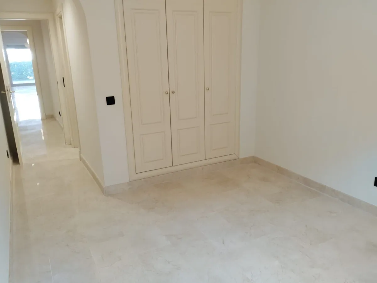 76fcbc9e-383f-4a58-b8a2-cccc067393ac