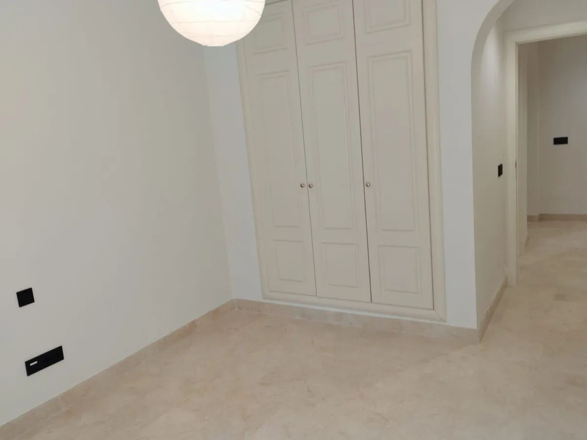 bcfc6542-4d76-49c5-b1f6-23af52c068f9