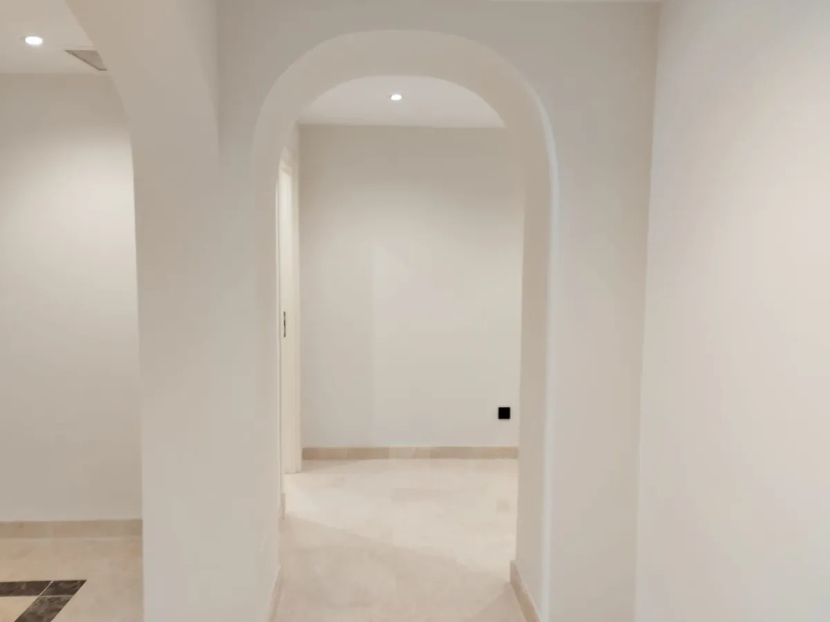 d4c8ef5d-be50-4c3e-9c0b-4039f4f45bde