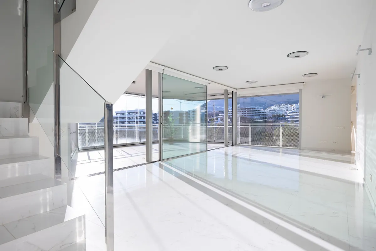 7300d4da-79df-4bfd-9abd-693e9b3c6974