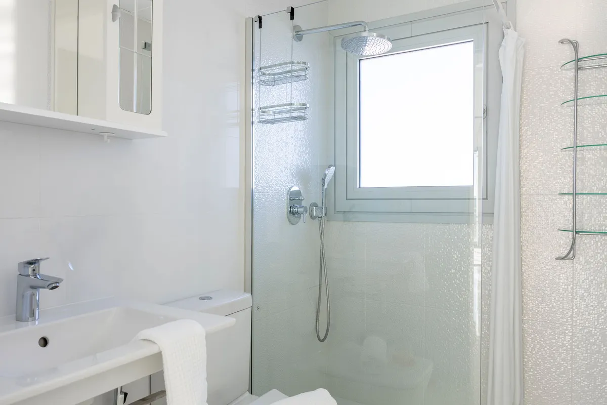 8d300895-a8d8-4fea-9fb2-7332613d17c5