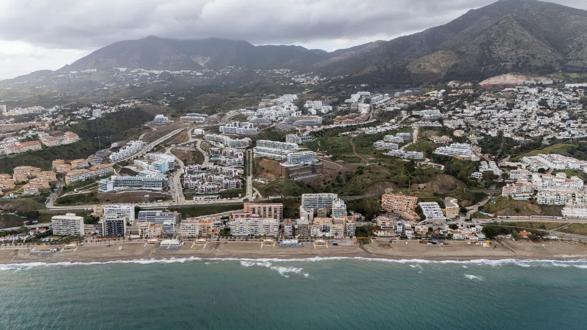 b5d1dd55-6485-4797-a8e9-60fd219b96de