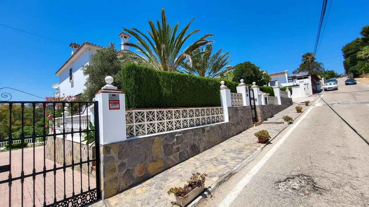 3b61c74e-7b7a-4250-8557-0b79bae811fa