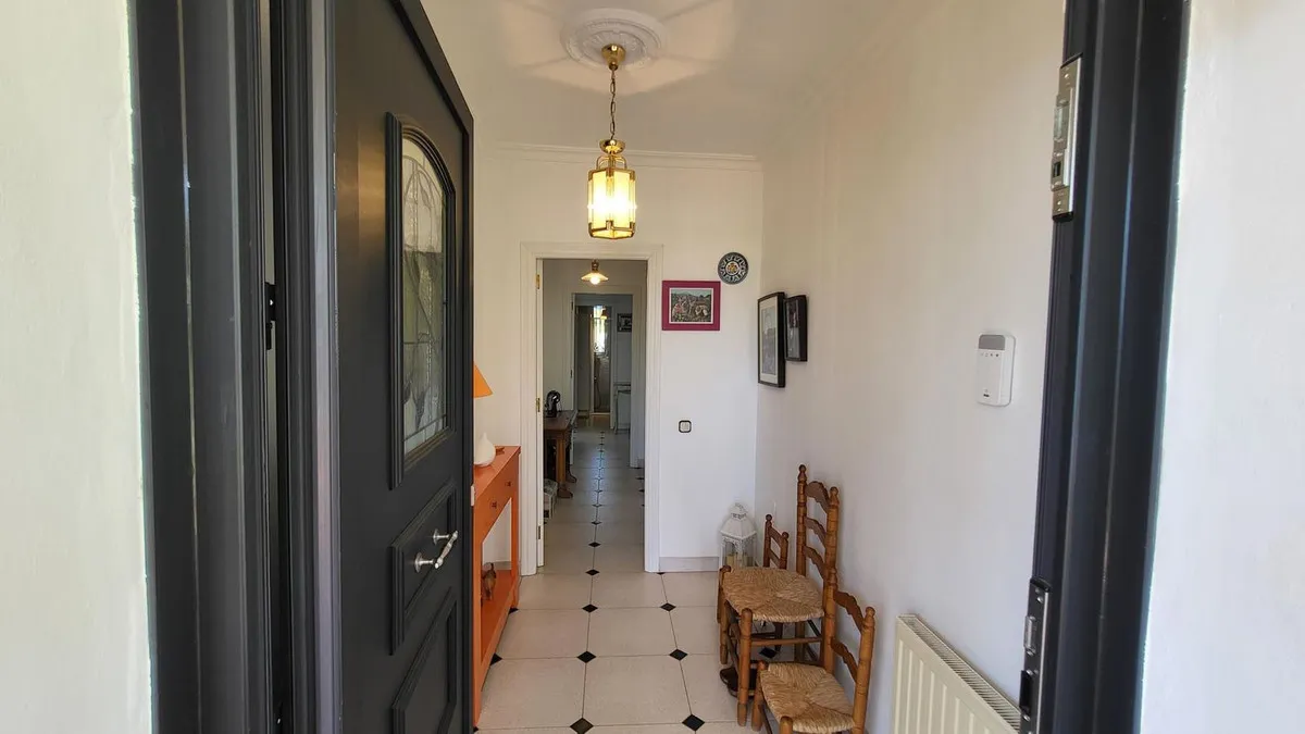 81622644-4eeb-4f2b-bce5-700a517c4db5