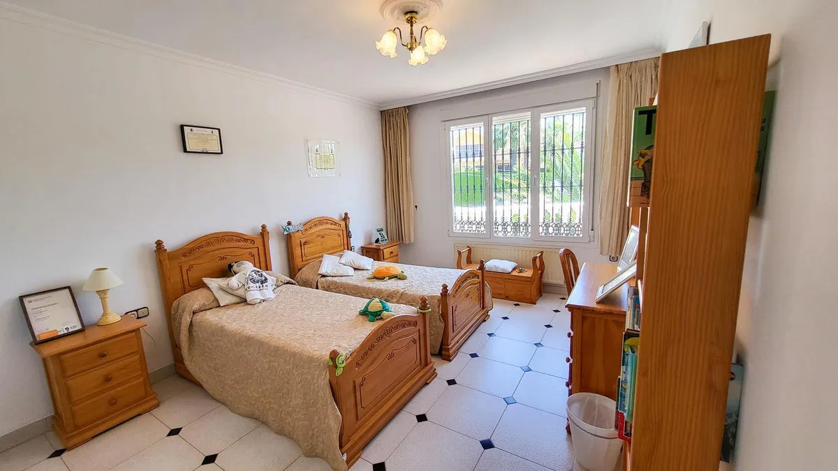 8c92974f-7080-40ec-a0fe-315b789e4702