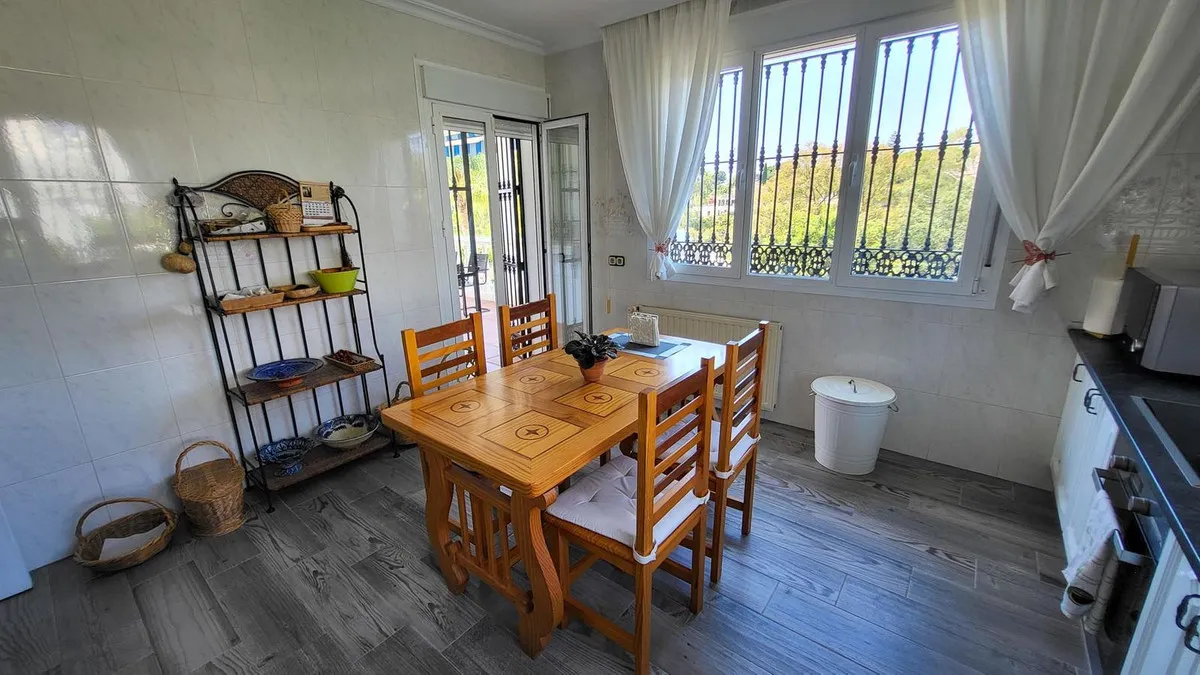 b5c0ac1f-a432-47f8-b480-b5b10b5405ad